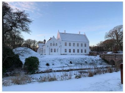 Tanghuset med sne fra dec. 2023